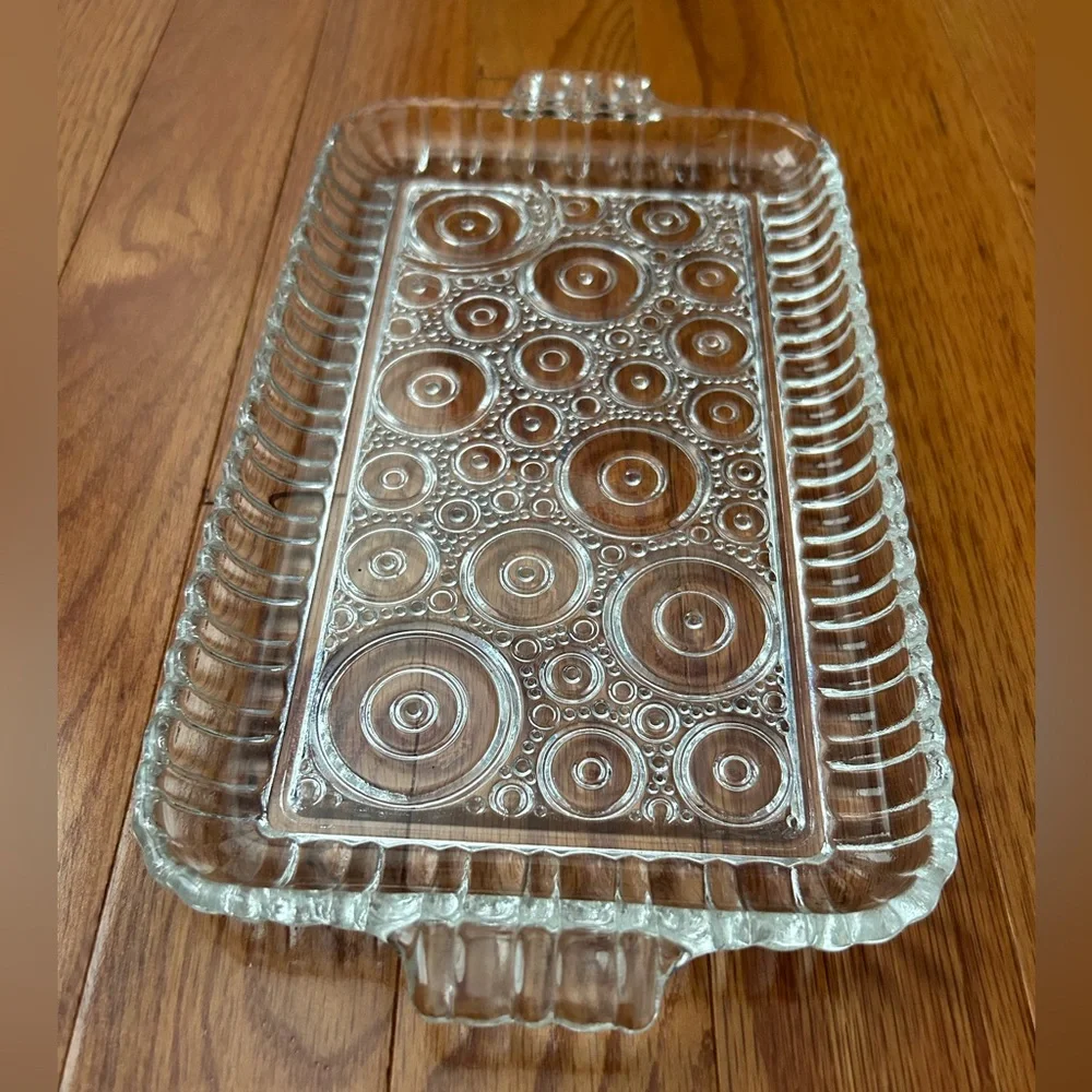 FREE w/ bundle Glass Trinket Tray with Circle Details Excellent used condition